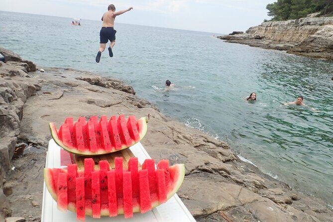 BOAT & KAYAK! Sea Adventure - Snorkeling & Cliff Jumps - A Closer Look at the Waters of Pula