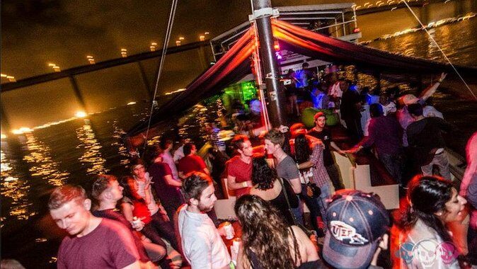 Boat Party by Night in Rio de Janeiro Admission & Transfer - FAQ
