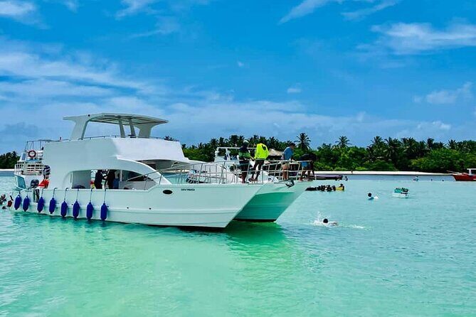 Boat Party - The Experience: A Deep Dive into the Punta Cana Boat Party