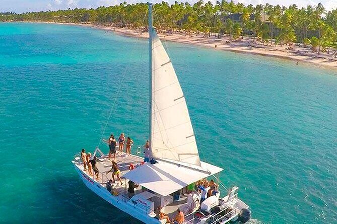 Boat Party from Cap Cana - A Deep Dive into the Boat Party Experience