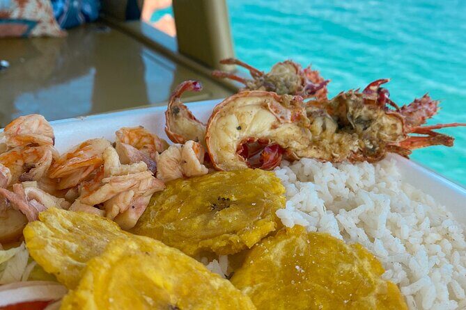 Boat rental for the Rosario Islands up to 15 people. - FAQ