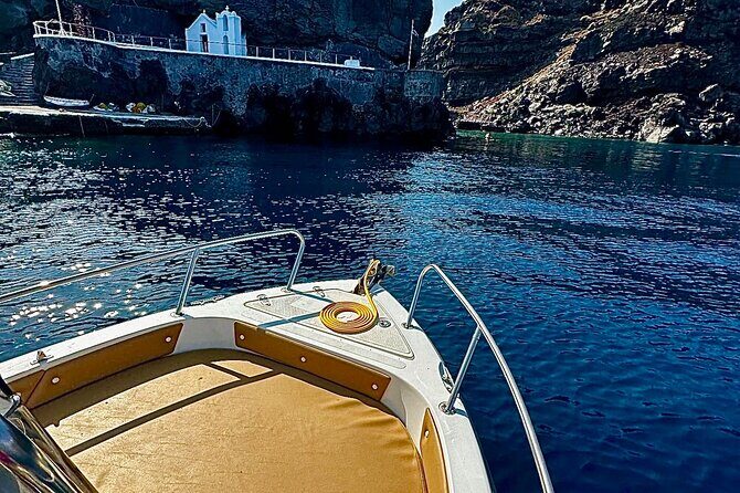 Boat Rental in Santorini - Who Will Love This Experience?