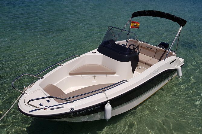 Boat rental without license - B450 'Theia' (4p) - Can Pastilla - Who Should Book This Experience?