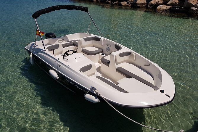 Boat rental without license - B540 'Gaia' (5p) - Can Pastilla - A Closer Look at the Experience