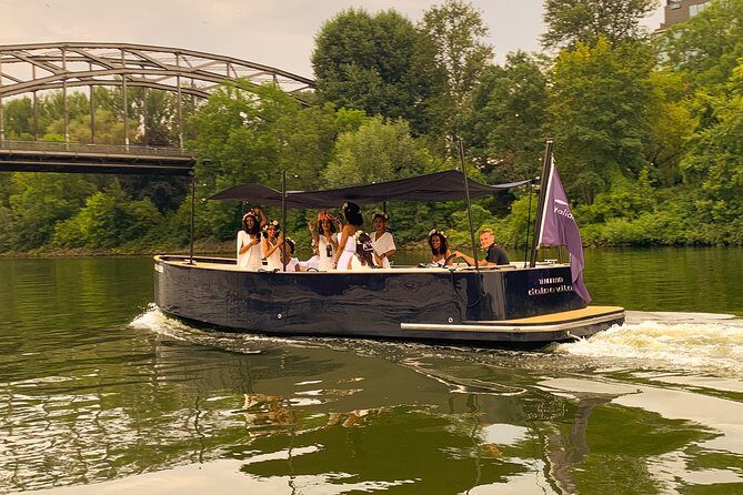 Boat Tour in Frankfurt for up to 12 Guests - A Private Boat Tour in Frankfurt for Up to 12 Guests