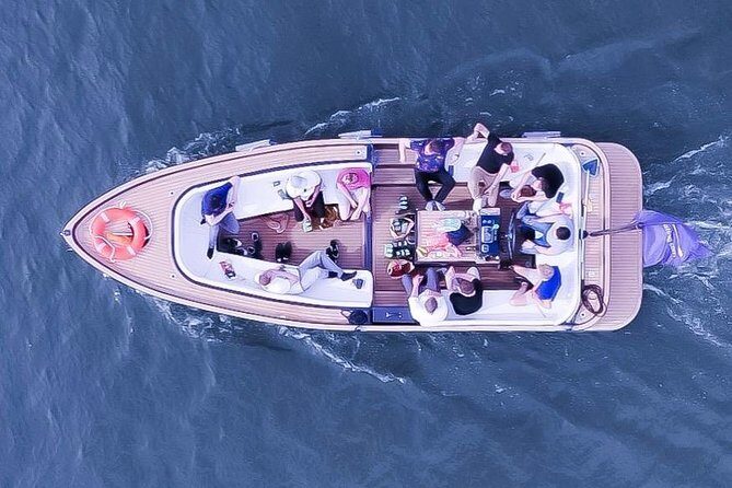 Boat Tour in Frankfurt for up to 12 Guests - FAQ