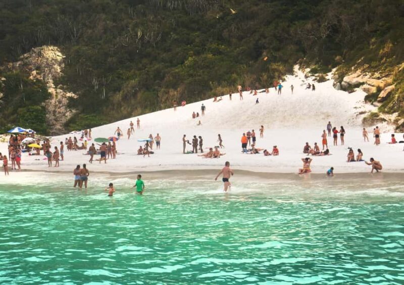 Boat tour of Arraial do Cabo's beaches and natural monuments - Key Points