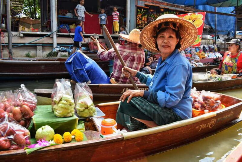 Boat Tour of Damnoen Saduak Floating Market - Discover the Charm of Damnoen Saduak Floating Market by Boat