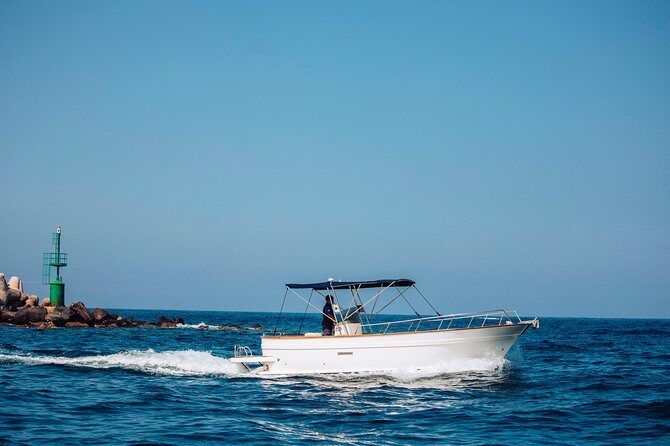 Boat tour of the island of Ischia with goiter 7.50 meters - Exploring the Highlights of Ischia by Boat