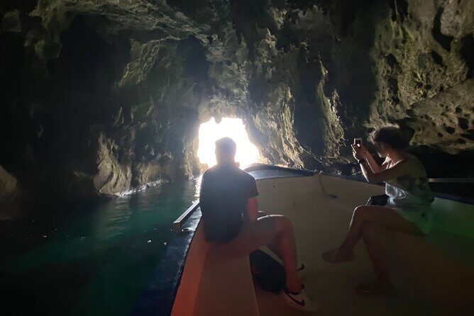 Boat tour Ortigia and Syracuse sea caves - A Deep Dive into the Syracuse Sea Caves and Ortigia Boat Tour