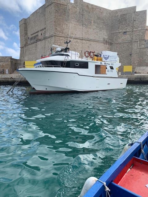 BOAT TOUR POLIGNANO A MARE with swim stop and aperitiv - A Thorough Look at the Boat Tour Experience