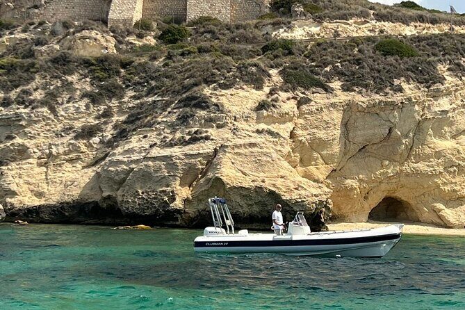 Boat tour the devil's saddle,snorkeling,prosecco and lots of sun - FAQs