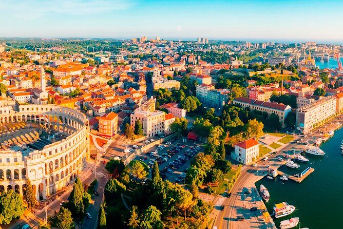 Boat Tour to harbor of Pula with Unlimited Drinks - Key Points