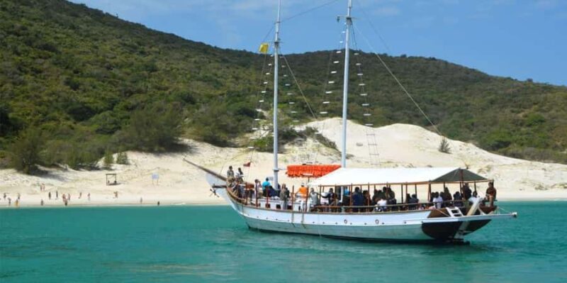 Boat Trip in Búzios - Afternoon: Relaxation, Lunch, and Coastal Views