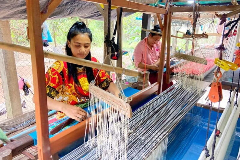 Boat trip to silk island with English speaking guide - Authenticity and Value