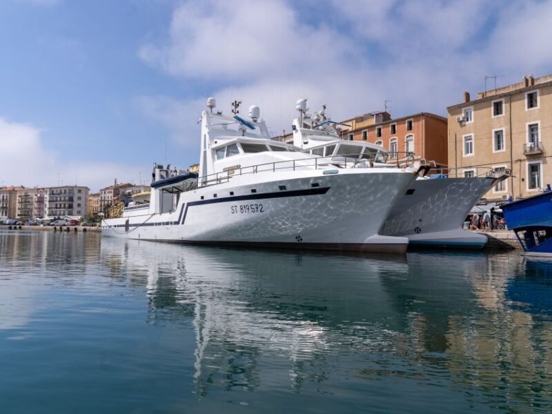 Boat walk in Sete on the singular island 1 hour - A Detailed Look at the Sète Canal Boat Walk