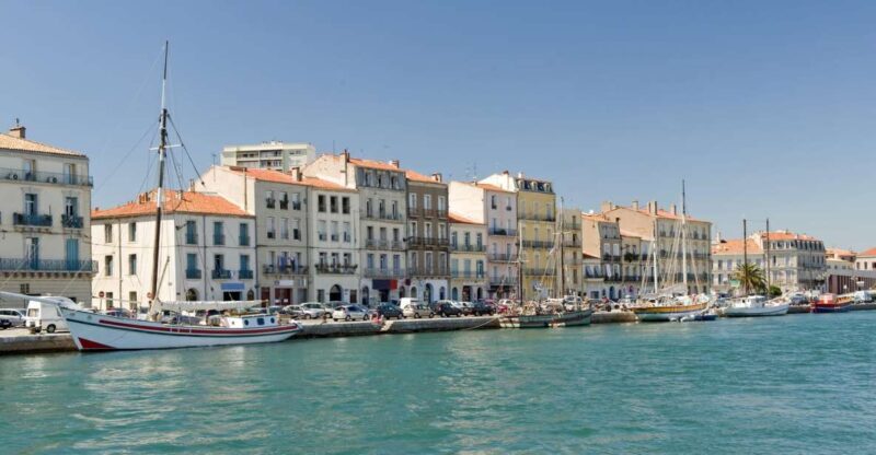 Boat walk in Sete on the singular island 1 hour - Who Should Consider This Tour?