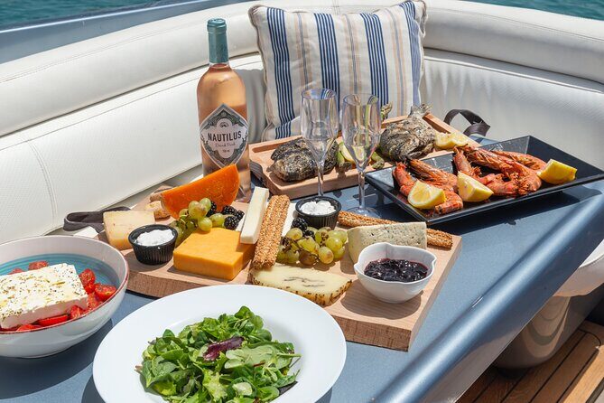Boat - yacht tours at Mykonos - Key Points