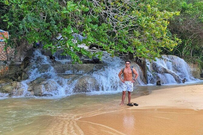 Bob Marley Mausoleum & Dunns River Falls Private Tour - FAQs