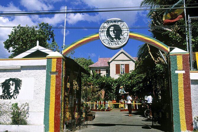 Bob Marley Mausoleum in Nine Miles St. Ann's Private Tour - A Deep Dive into the Bob Marley Nine Miles Tour