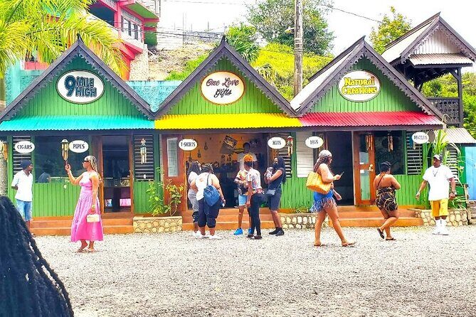 Bob Marley Nine Mile Admission and Guided Tour from Ocho Rios - Discovering the Legend: Bob Marley Nine Mile Tour from Ocho Rios