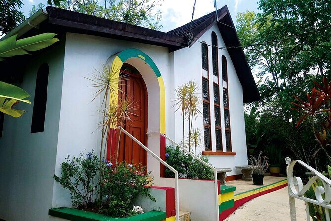 Bob Marley Nine Miles, sightseeing and local food and fruit stop - Frequently Asked Questions