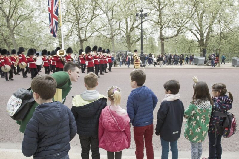 Bobbies, Corgis and the 7 Lions - Who Should Consider This Tour