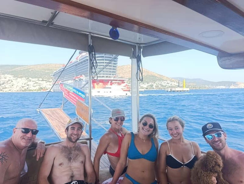 Bodrum boat trip starting from Gümbet beach - Key Points