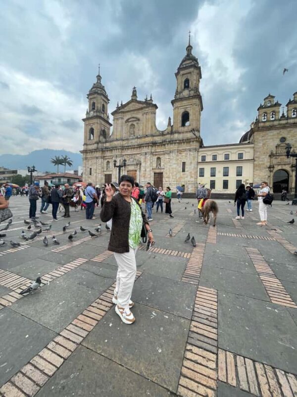 Bogota: Art, history, flavors and tradition tour. - Key Points