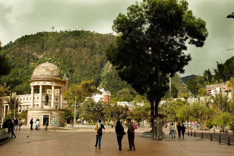 Bogotá: Grand City Tour with Monserrate, Usaquén and Lunch - Who Should Consider This Tour?