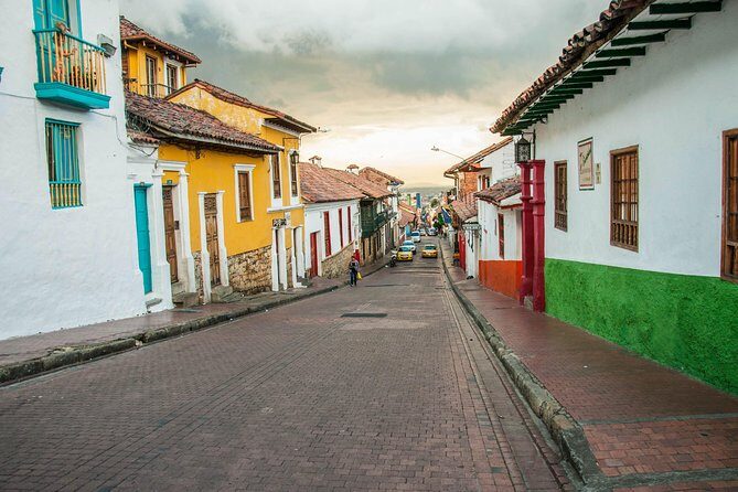Bogotá Layover: Private 4-6 Hour Flexible City Tour - Key Points