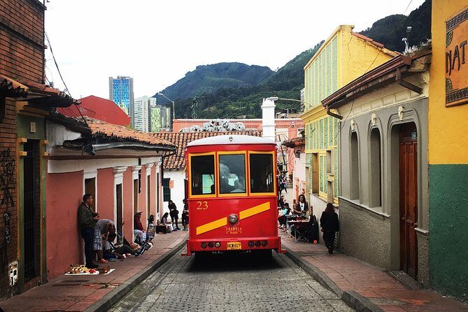 Bogota Must Do City Tour Private & All Inclusive 8hrs - A Deep Dive into the Bogotá Must Do City Tour
