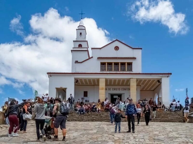 Bogotá: Private Guided Tour with Monserrate & La Candelaria - Key Points