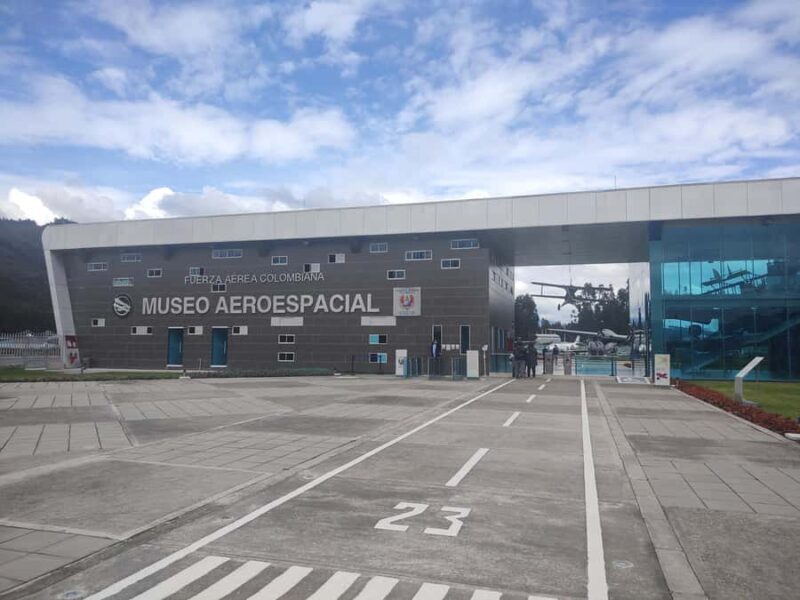 BOGOTA: Tour to Jaime Duque Park, Zoo and Aerospace Museum - A Closer Look at the Tour Highlights