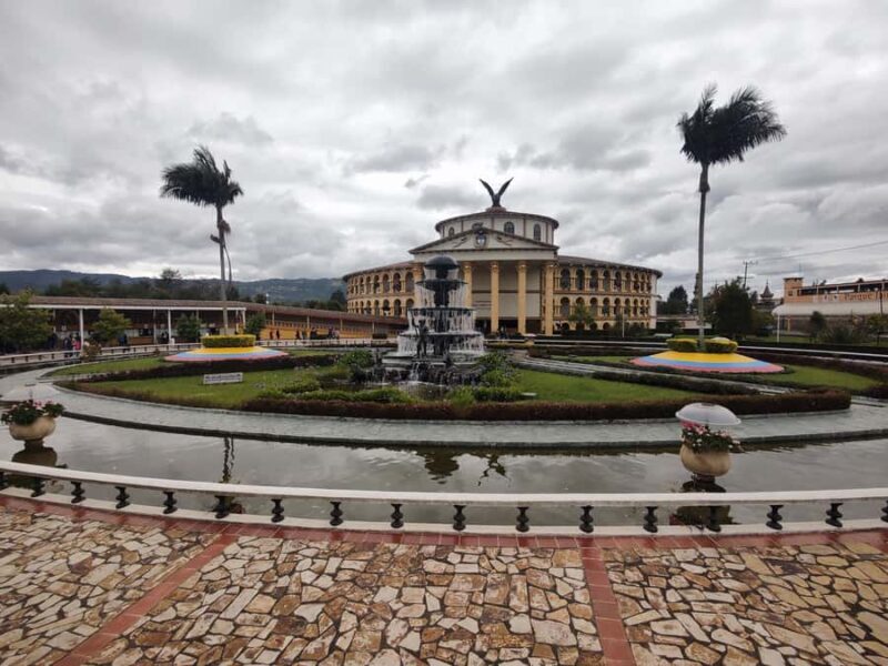 BOGOTA: Tour to Jaime Duque Park, Zoo and Aerospace Museum - How It All Comes Together