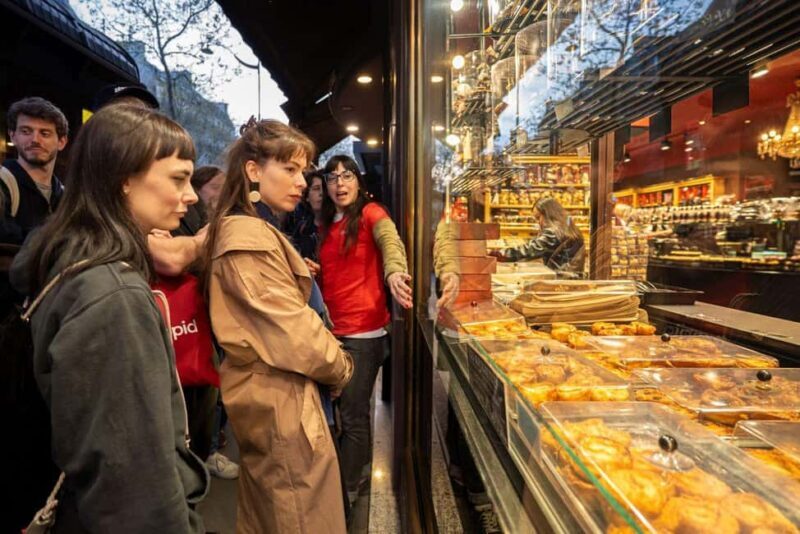 Boho Nights in Paris: A Magical Evening Tour - Who Will Love This Tour?
