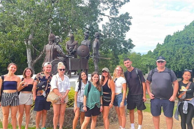 Bohol Choco Tour with Loboc River Lunch Buffet - Key Points