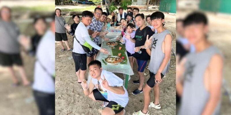 Bohol: Dolphin Watching & Balicasag Island Hopping Tour - Broader Context and Practical Tips