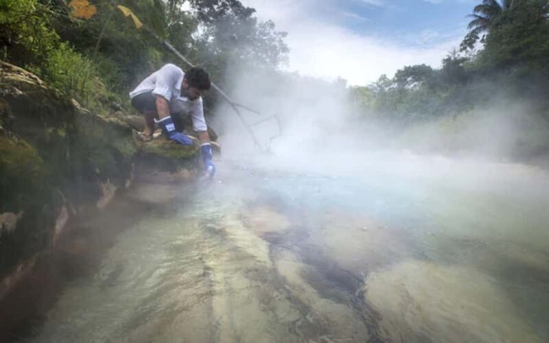 Boiling River tour - An In-Depth Look at the Boiling River Tour