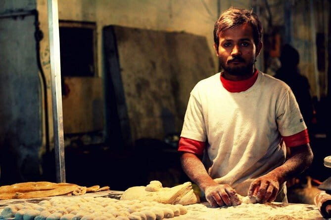 Bold bites on Karachis Burns Road - Key Points