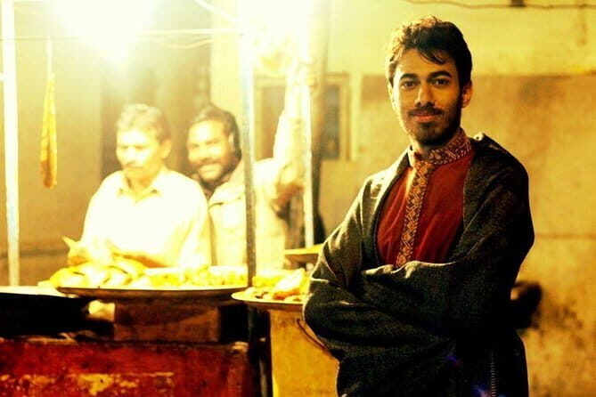 Bold bites on Karachis Burns Road - An In-Depth Look at the Burns Road Food Tour