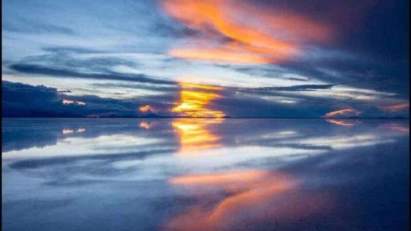 Bolivia: Sunset on the Salar de Uyuni salt flats - Key Points