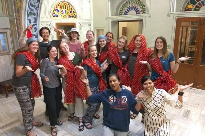 Bollywood Dance Class - Groove and shake on Hindi Movie hits ! - A Closer Look at the Bollywood Dance Class in Jaipur