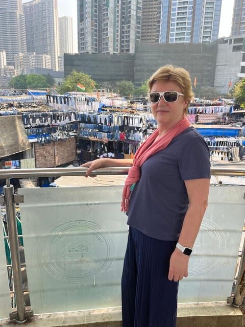 Bollywood & Slum Life experience Tour - Exploring Mumbai’s Contrasts: An In-Depth Look