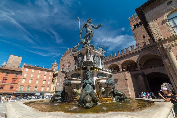 Bologna: City Walk with Audio Guide in 7 Languages on your Phone - FAQ