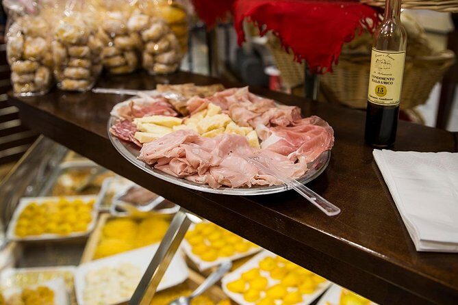Bologna Food Tour from a local perspective - A Deep Dive into Bologna’s Food Scene with a Local Touch
