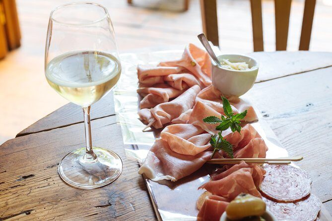Bologna Private Food Tour Eating around the Centre - Who Should Consider This Tour?