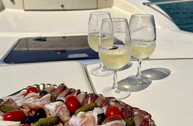 Bonifacio: Boat trip to La Maddalena & Lavezzi Islands - FAQ