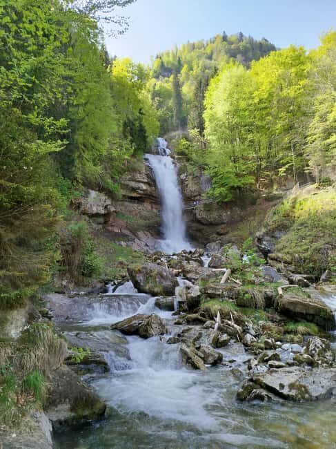 Bönigen: Lakeside Trail and Giessbach Waterfalls Hike - Bönigen: Lakeside Trail and Giessbach Waterfalls Hike – A Detailed Review