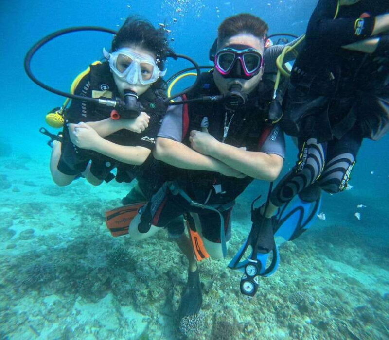 Boracay: Island Hopping with Buffet Lunch & Helmet Diving - Key Points